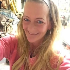 Meet your Posher, Christy